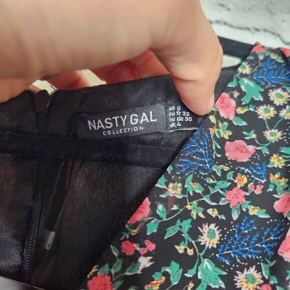 Nasty Gal V-Neck Long-Sleeve Floral Print Mini Dress Multi-Color Size 0 NWT - Picture 12 of 13